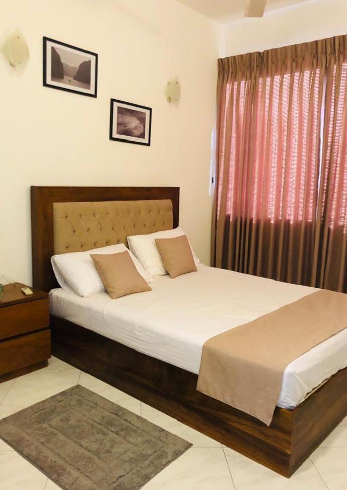 Luxurious Fully Furnished Apartment For Rent At 2000 Plaza, Colombo Sri Jayewardenepura Kotte Extérieur photo